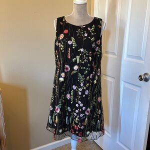 Chic Black Floral Embroidered Midi Dress